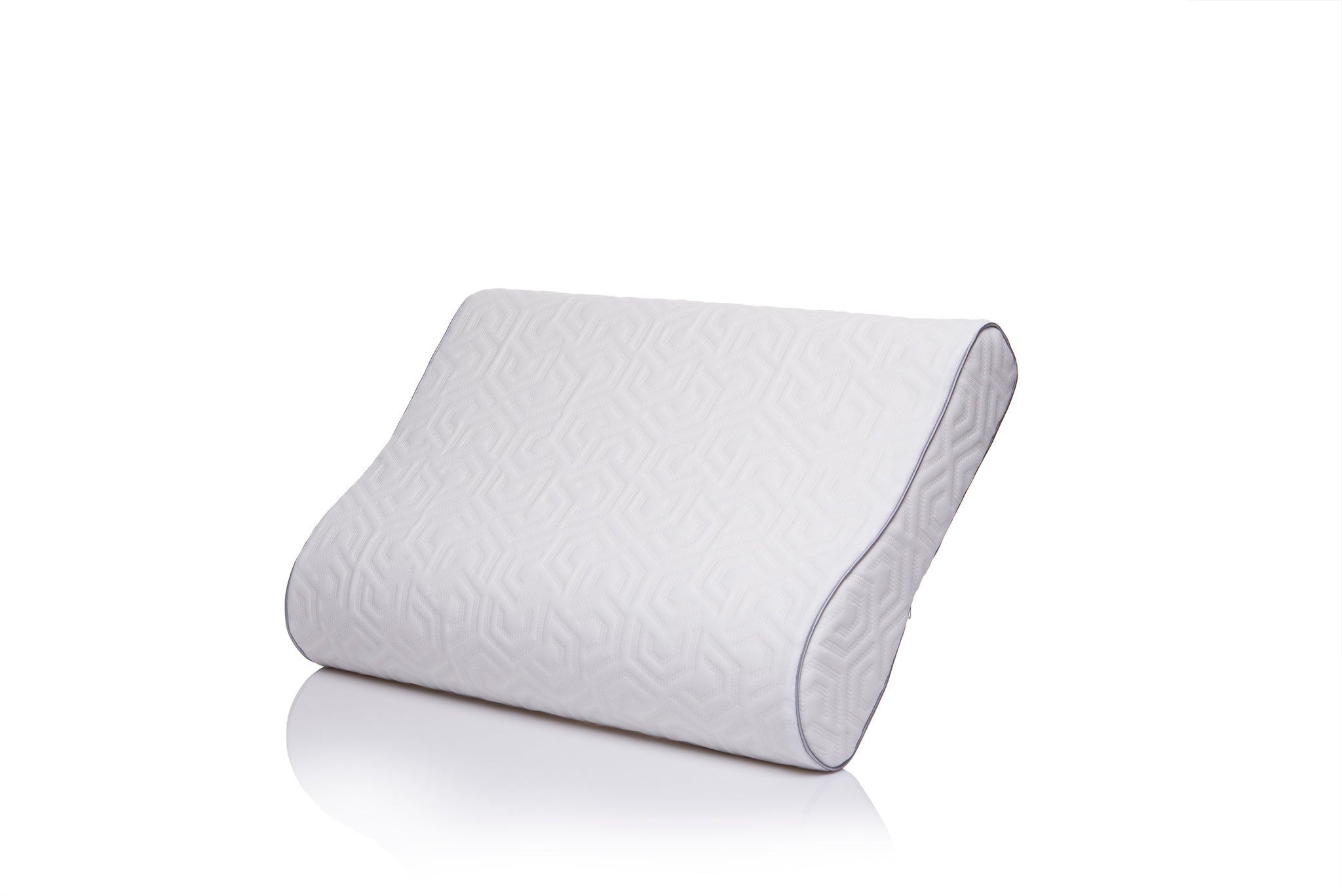 Анатомична възглавница с луксозен калъф и сребърен борд на бял фон